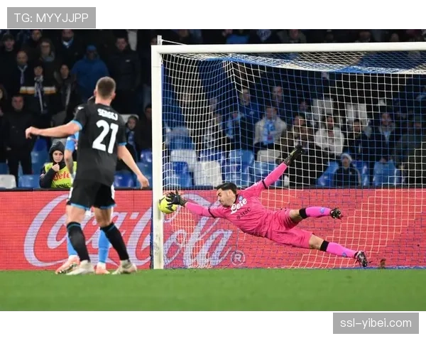 那不勒斯对阵拉齐奥,奥斯梅恩进球后展示为生病儿童祝福的T恤